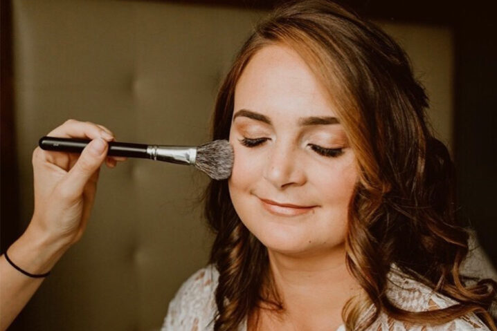 CarlyCosmetic