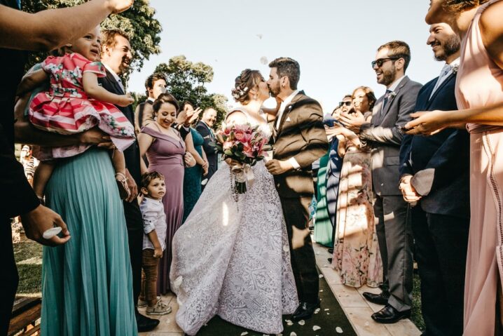 photo-1577198193344-7749436b16ae